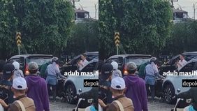 Menurut penuturan warga kronologinya mobil hitam ngerem mendadak dan dibelakang ada sepeda motor yg ngerem juga, dan pengendara brv tidak sempat ngerem jadi menabrak motor dan mobil.