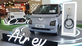 Wuling Menggelar Pameran Di Summarecon Mall Serpong Yang Menghadirkan Berbagai Lini Kendaraan Dan Promo Istimewa.
