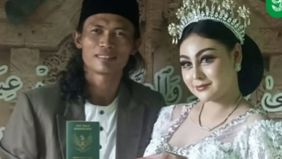 Nilai mahar yang diberikan kepada mempelai putri warga Banjarsari, Kecamatan Manyar Kabupaten Gresik itu dinilai fantastis.