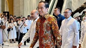 Presiden ke-7 Republik Indonesia Joko Widodo (Jokowi) hingga Gubernur Jakarta Pramono Anung menghadiri kegiatan buka puasa bersama (bukber) yang digelar oleh Partai NasDem di Ballroom NasDem Tower, Jakarta, Jumat 21 Maret 2025 petang.