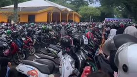 Sekitar 10 orang oknum anggota TNI menganiaya korban