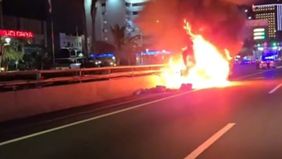 Saat ini, proses penanganan masih berlangsung di lokasi. Akibat kejadian ini, arus lalu lintas di Tol Dalam Kota arah Cawang mengalami perlambatan menjelang titik kejadian.
