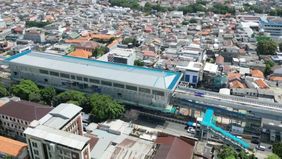 PT Waskita Karya (Persero) Tbk melaporkan bahwa progres pengerjaan proyek Light Rail Transit (LRT) Jakarta Fase 1B rute Velodrome-Manggarai telah mencapai 51,19 persen per April 2025.