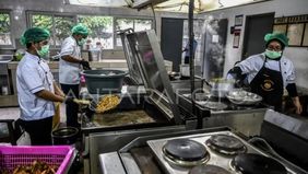 Kepala Badan Gizi Nasional (BGN), Dadan, menyatakan bahwa jumlah penerima manfaat Program Makan Bergizi Gratis (MBG) berpotensi melampaui 40 juta orang sebelum akhir Oktober 2025.