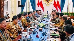Presiden Prabowo Subianto menerima kunjungan kehormatan Chairman Lotte Group Shin Dong-bin, bersama delegasi Federation of Korean Industries (FKI) di Istana Merdeka, Jakarta, pada Senin, 28 April 2025. 