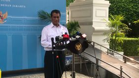 Presiden Prabowo Subianto menerima laporan langsung dari Menteri Pertanian Andi Amran Sulaiman terkait perkembangan ketahanan pangan nasional dalam pertemuan yang digelar di Istana Merdeka, Jakarta, pada Rabu, 30 April 2025. 