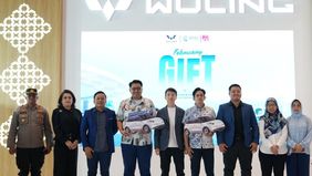 Hadiah Utama Yang Diberikan Adalah Satu Unit Mobil Listrik Wuling BinguoEV.
