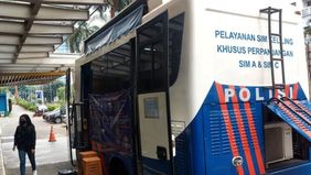 Ditlantas Polda Metro Jaya Membuka Layanan SIM Keliling Bagi Masyarakat Di Lima Lokasi Jakarta.
