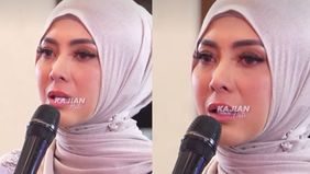 Dhena Devanka terlihat menahan air matanya saat curhat dan mengungkapkan rasa trauma di momen kajian ustaz Hilman Fauzi.