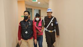 Ia menerima bayaran Rp 865,5 juta 