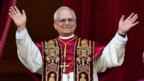 Kardinal Robert Francis Prevost, yang kini dikenal sebagai Paus Leo XIV, menorehkan sejarah sebagai Paus pertama yang berasal dari Amerika Serikat.