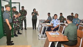 Untuk memperkuat profesionalisme prajurit TNI di era modern, Panglima TNI Jenderal TNI Agus Subiyanto melakukan kunjungan langsung ke Akademi Militer (Akmil) Magelang, Jawa Tengah.
