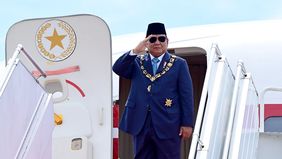 Usai melakukan kunjungan kenegaraan di Brunei Darussalam, Presiden Republik Indonesia, Prabowo Subianto, bertolak kembali menuju Tanah Air.