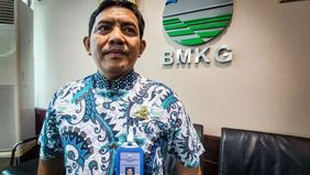 Badan Meteorologi, Klimatologi, dan Geofisika (BMKG) menyatakan bahwa gempa bermagnitudo 6,3 yang mengguncang Provinsi Bengkulu pada Jumat dini hari, 23 Mei 2025, bukan berasal dari zona megathrust.