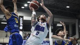 Tangerang Hawks sukses bangkit dari tiga kekalahan beruntun dengan menundukkan Borneo Hornbills 81-68 dalam lanjutan IBL 2025. Kemenangan ini membawa Hawks naik ke peringkat ketujuh klasemen sementara dengan 34 poin.