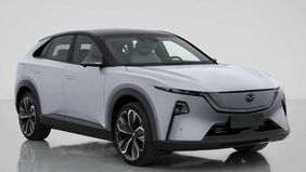 Mazda EZ-60 Akan Tersedia Dalam Dua Versi.
