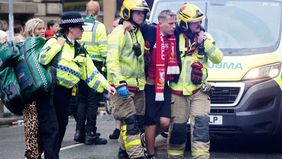 Perayaan kemenangan Liverpool dalam menjuarai Liga Inggris musim 2024/25 berubah menjadi insiden mencekam setelah sebuah mobil menerobos kerumunan suporter yang memadati jalanan kota Liverpool pada Senin (waktu setempat).