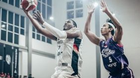 Dewa United Banten sukses kembali ke puncak klasemen sementara Indonesian Basketball League (IBL) 2025 setelah mencatat kemenangan dramatis atas Rans Simba Bogor dengan skor 91-87 di Gymnasium Sekolah Vokasi IPB, Bogor, pada Minggu malam, 25 Mei 2025