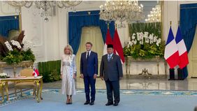 Presiden Republik Infonesia Prabowo menyambut secara resmi kunjungan Presiden Prancis Emmanuel Macron di Istana Merdeka