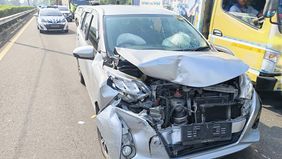Kecelakaan lalu lintas terjadi di ruas Tol JORR KM 38 B wilayah Jatiasih, mengarah ke Bambu Apus, Jumat, 30 Mei 2025 sekitar pukul 10.36 WIB.