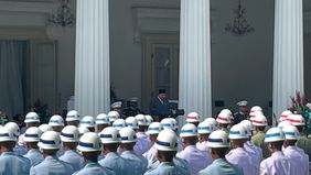 Presiden RI Prabowo Subianto mengeluarkan peringatan keras kepada seluruh unsur pemerintahan dan pejabat negara agar tidak bermain-main dengan kepercayaan rakyat dan integritas negara. 