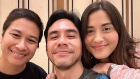 Samanta adik Darius Sinathrya memutuskan untuk menjadi seorang mualaf, dan mengaku tertarik tentang Islam sejak ia masih SMA.