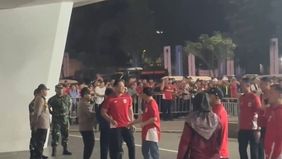 Menteri Koordinator Bidang Infrastruktur dan Pembangunan Kewilayahan, Agus Harimurti Yudhoyono (AHY), menyaksikan langsung pertandingan Timnas Indonesia kontra China di Stadion Gelora Bung Karno (GBK) malam ini. 
