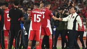 Presiden Prabowo berpeluang menyaksikan langsung laga kualifikasi Piala Dunia antara Timnas Indonesia dan China di GBK, dengan optimisme tinggi untuk kemenangan skuad Garuda yang tengah berjuang di Grup C.
