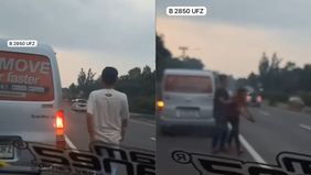 Insiden menegangkan terjadi di ruas Tol Cipularang KM 95 arah Bandung pada Sabtu sore, 7 Juni 2025, ketika seorang sopir mobil Daihatsu Grand Max terekam menodongkan pistol ke arah pengendara lain.