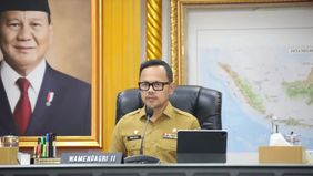 Wakil Menteri Dalam Negeri, Bima Arya Sugiarto, menegaskan bahwa kebijakan yang memperbolehkan pemerintah daerah menggelar rapat atau pertemuan di hotel merupakan langkah strategis untuk mendorong pemulihan ekonomi daerah. 