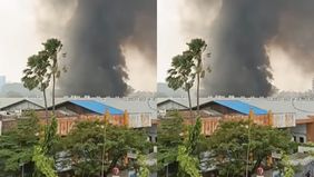 Update pukul 15.10 WIB Kebakaran di Rawa Buaya, Cengkareng. Titik lokasi di kantor Sudinhub Jakarta Barat