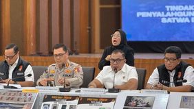 Delapan orang diamankan polisi.