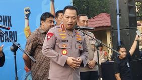 Polri tengah menyelidiki aktivitas tambang nikel di Raja Ampat, Papua Barat Daya, menyusul pencabutan izin empat perusahaan oleh pemerintah karena beroperasi di kawasan lindung.