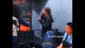 Si sepupu merupakan karyawan dari sang istri.