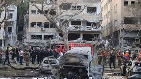 Sebanyak 21 negara Arab, Islam, dan Afrika menyerukan diakhirinya aksi permusuhan antara Israel dan Iran, menekankan pentingnya penyelesaian damai, penghormatan terhadap hukum internasional, serta perlunya kawasan Timur Tengah bebas senjata nuklir. K