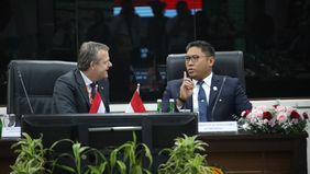 Pemerintah Indonesia dan Belanda resmi menandatangani Nota Kesepahaman (MoU) kerja sama di bidang pertanian berkelanjutan, hortikultura, teknologi greenhouse, hingga peningkatan kapasitas generasi muda petani. 