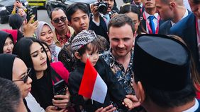 Kedatangan Presiden Republik Indonesia Prabowo Subianto di hotel tempatnya bermalam di St. Petersburg, Federasi Rusia, pada Rabu, 18 Juni 2025