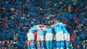 Manchester City dikenai sanksi oleh Premier League berupa denda lebih dari 1 juta poundsterling atau sekitar Rp21 miliar karena sembilan kali melanggar aturan keterlambatan dalam kick-off dan restart pertandingan sepanjang musim lalu.