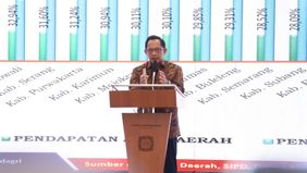 Mendagri Tito Karnavian mendorong Pemda menggelar rapat di hotel atau restoran yang terdampak ekonomi sebagai upaya mendukung industri hospitality, sesuai arahan Presiden Prabowo. Ia memilih tidak mengatur secara ketat lewat Permendagri. 