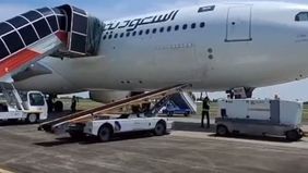 Suasana mendadak tegang di Bandara Internasional Kualanamu, Sumatera Utara, Sabtu 21 Juni 2025 siang, setelah sebuah pesawat penumpang milik Saudia Airlines terpaksa melakukan pendaratan darurat akibat ancaman bom.