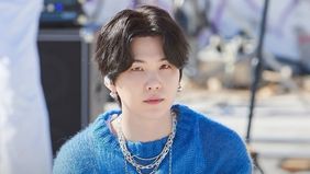 Suga BTS baru saja menyelesaikan masa wajib militernya hari ini, dan menulis pesan permintaan maaf untuk ARMY.
