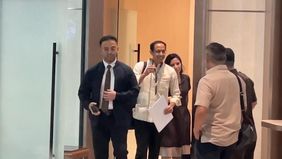 Nadiem Makarim diperiksa sejak pagi tadi.