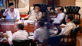 Presiden Prabowo Subianto memanggil sejumlah menteri untuk membahas secara menyeluruh tentang kesiapan penyelenggaraan Sekolah Rakyat pada tahun ajaran 2025–2026. 