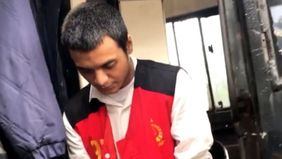 Vadel Badjideh terlihat hadir di sidang perdana kasus dugaan persetubuhan anak dibawah umur dan asusila terhadap anak Nikita Mirzani.