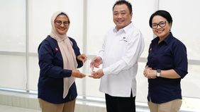 Solusi ini mencakup penyediaan perangkat Sensor Tracking Container dan Bluetooth Low Energy (BLE), infrastruktur pendukung seperti Gateway LoRaWAN di lokasi depo, serta penyediaan Managed Service Tracking Container berupa API untuk integrasi data, co
