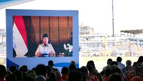 Presiden Indonesia, Prabowo Subianto, melontarkan candaan kepada Menteri Energi dan Sumber Daya Mineral (ESDM), Bahlil Lahadalia