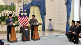Perdana Menteri (PM) Malaysia Anwar Ibrahim mengatakan kerja sama dengan Indonesia dalam bidang perdagangan dan investasi harus dimaksimalkan.