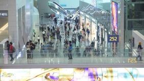 Seorang warga negara Indonesia (WNI) dilaporkan meninggal dunia setelah terjatuh dari lantai tiga Bandara Internasional Incheon, Korea Selatan, pada Jumat pagi, 27 Juni 2025.