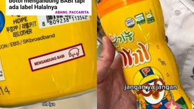 Beredar video di media sosial tentang kebingungan seorang konsumen di sebuah pusat perbelanjaan tentang kehahalalan sebuah produk. 
