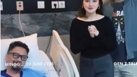 “Di sendinya itu terluka atau tersobek akibat benturan. Nah, akibat benturan itu sendiri terjadilah inflamasi atau pembengkakan.